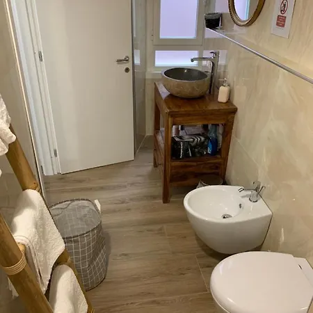 Domus L'aurea Guest house